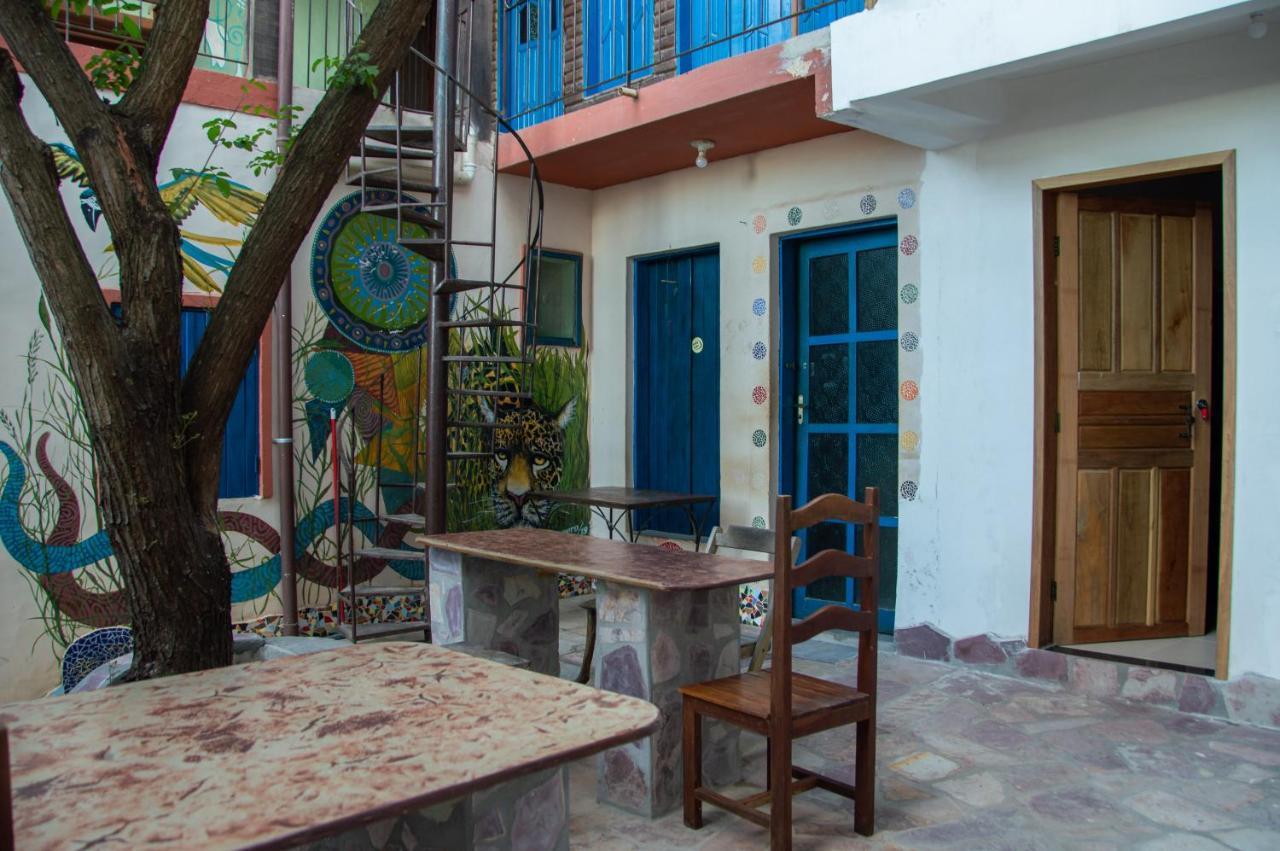 Chapada Backpackers Hostel Agencia 렝소이스 외부 사진