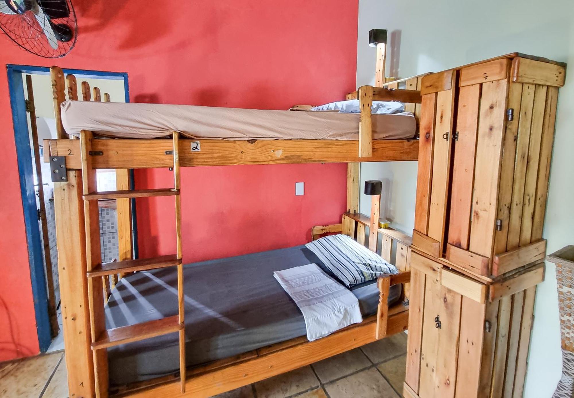 Chapada Backpackers Hostel Agencia 렝소이스 외부 사진