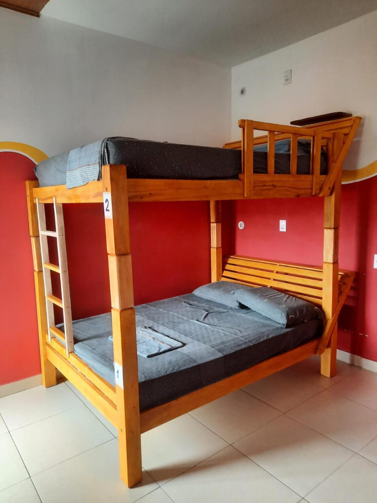 Chapada Backpackers Hostel Agencia 렝소이스 외부 사진