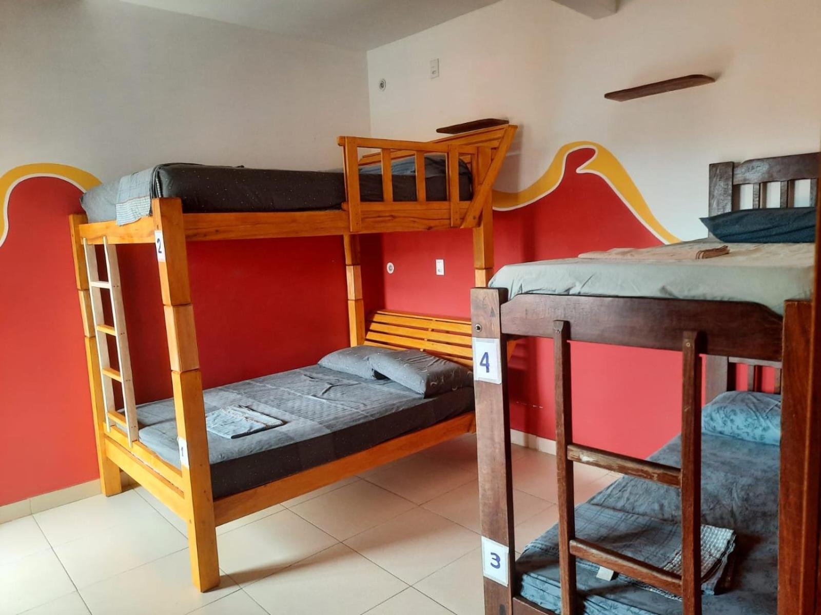 Chapada Backpackers Hostel Agencia 렝소이스 외부 사진