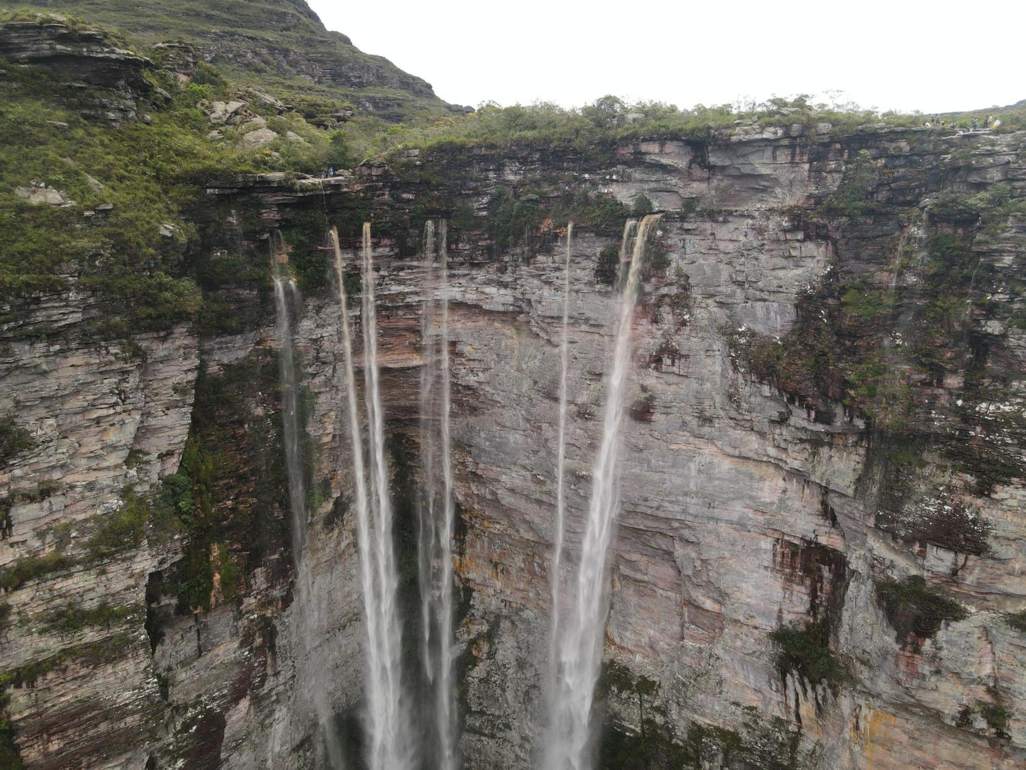 Chapada Backpackers Hostel Agencia 렝소이스 외부 사진