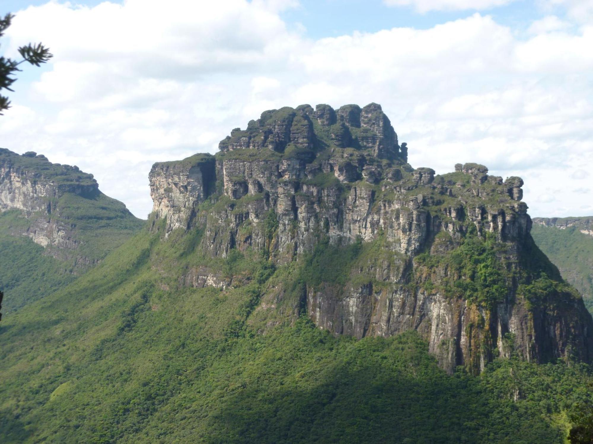 Chapada Backpackers Hostel Agencia 렝소이스 외부 사진